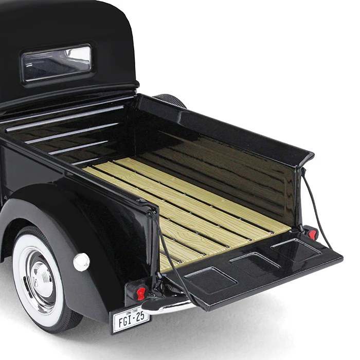 1940 Ford F-100 Pickup - Black Diecast 1:25 Model Truck - First Gear 40-0393 - Image 3