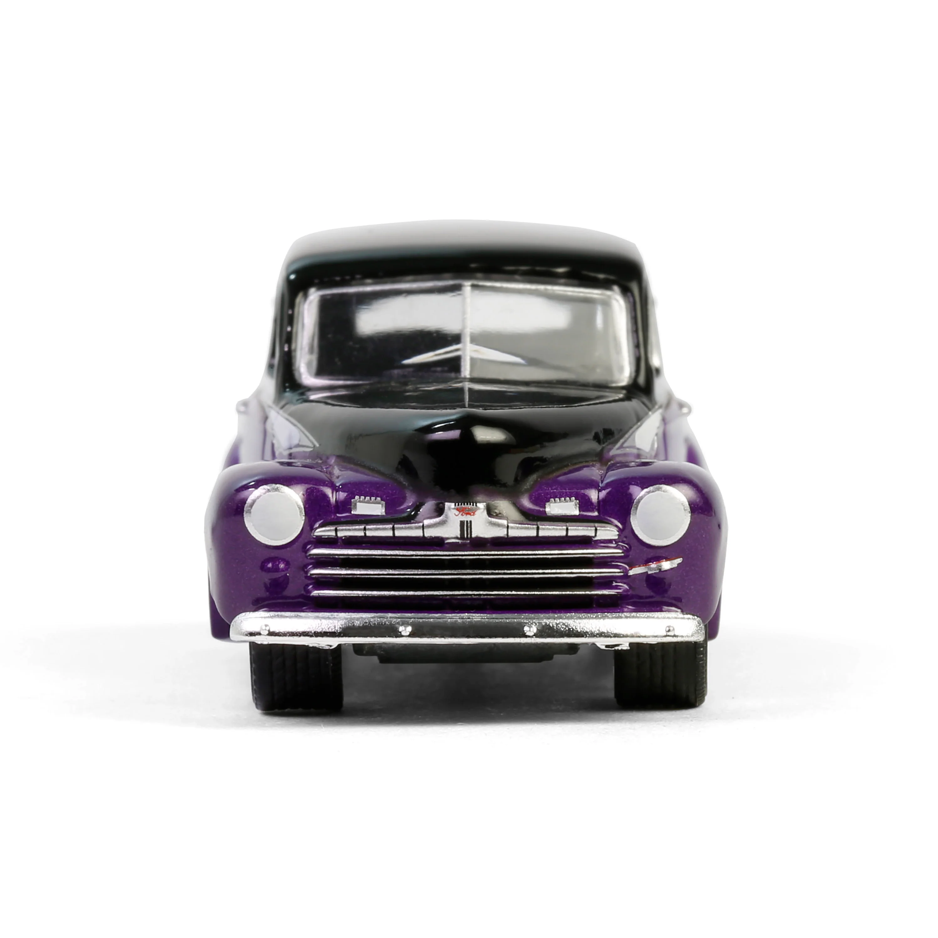 1946 Ford Fordor Super Deluxe - Dark Purple Metallic & Black Two-Tone (California Lowriders Series 6) Diecast 1:64 Scale Model - Greenlight 63070A - Image 4