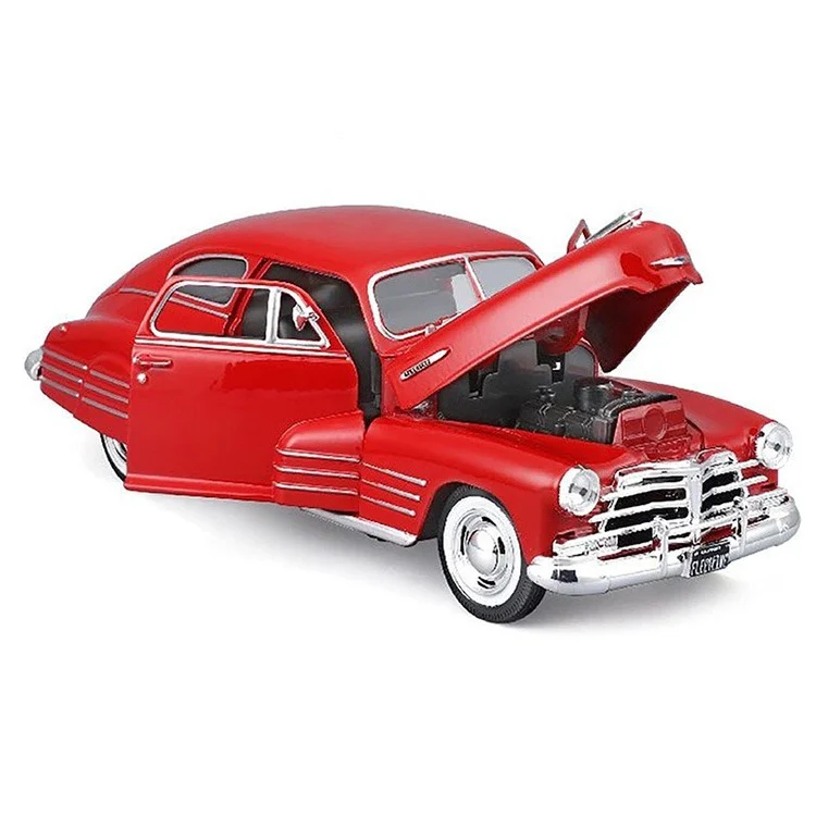1948 Chevrolet Fleetline Aerosedan – Red Diecast 1:25 Scale Model - Maisto 32921RD - Image 3