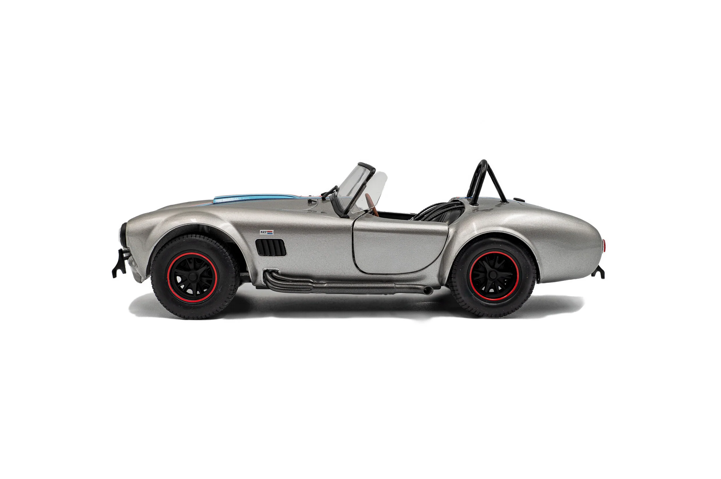 1965 Shelby Cobra 427 MKII Solido Works M Racing Diecast 1:18 Scale Model - Solido S1804913 - Image 7