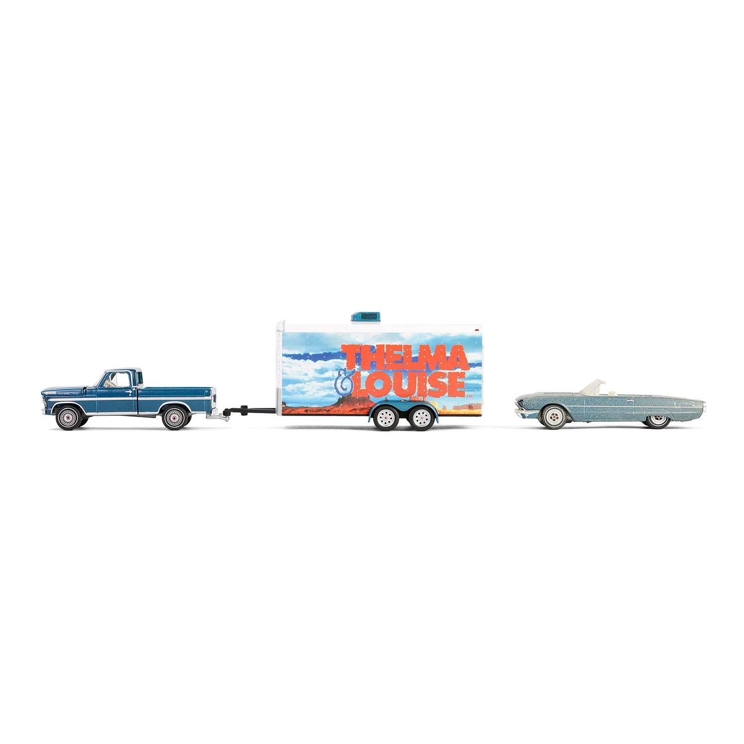 1966 Ford Thunderbird Convertible w/ 1967 Ford F-250 & Car Hauler (Hollywood Hitch & Tow Series 13) Diecast 1:64 Scale Models - Greenlight 31180B - Image 3