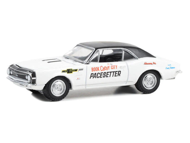 1967 Chevrolet Camaro SS - Pacesetter Book City Altoona Pennsylvania (Running on Empty) Series 16 Diecast 1:64 Scale Model - Greenlight 41160A