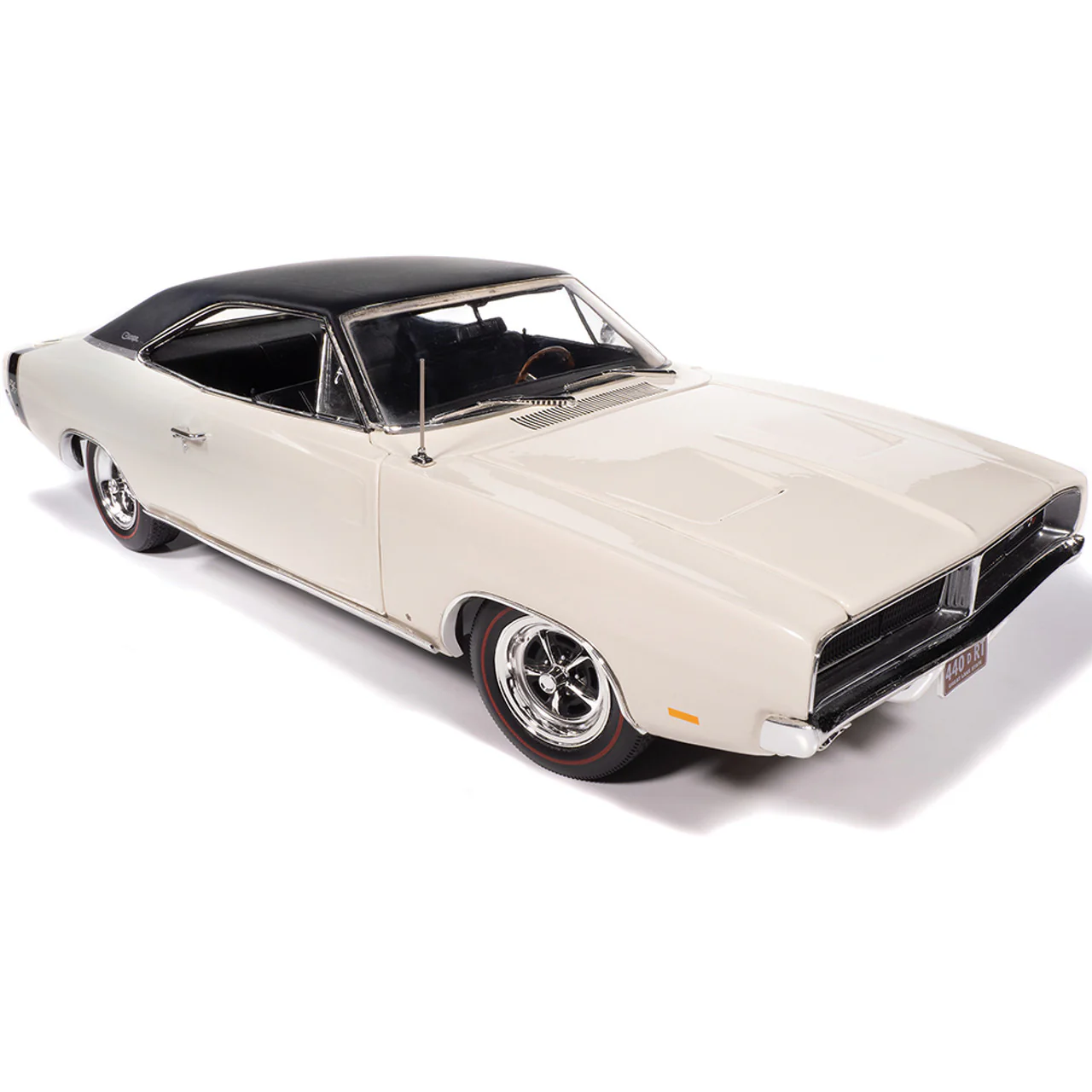 1969 Dodge Charger R/T - W1 White Diecast 1:18 Scale Model - Auto World AMM1352 - Image 6