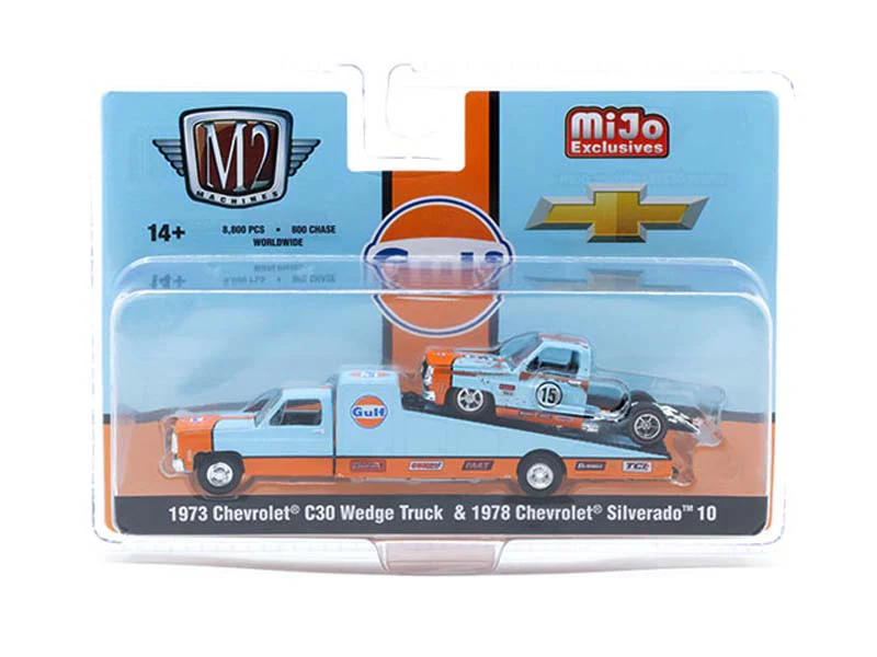 1973 Chevrolet C30 Wedge Truck & 1978 Chevrolet Silverado 10 Bedless Gulf Livery (Auto-Haulers) Diecast 1:64 Scale Model - M2 Machines 39200-MJS07 - Image 2