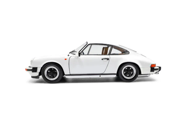 1974 Porsche 911 (930) 3.0 SC – White Diecast 1:18 Scale Model - Solido S1802610 - Image 6