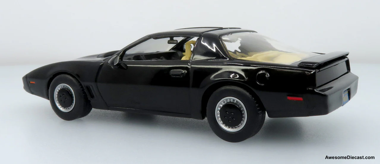 1980 GMC General Tractor w/ Trailer & 1982 Pontiac Firebird Trans Am: Knight Set Diecast 1:43 Scale Model - Iconic Replicas 43-0639 - Image 4