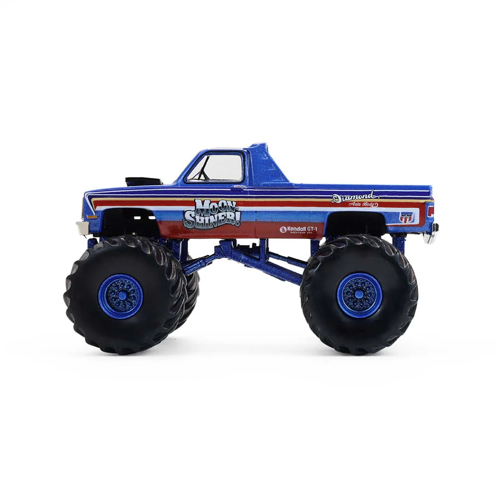 1982 GMC Sierra 2500 Moonshiner! Monster Truck (Kings of Crunch Series 16) Diecast 1:64 Scale Model - Greenlight 49160A - Image 4