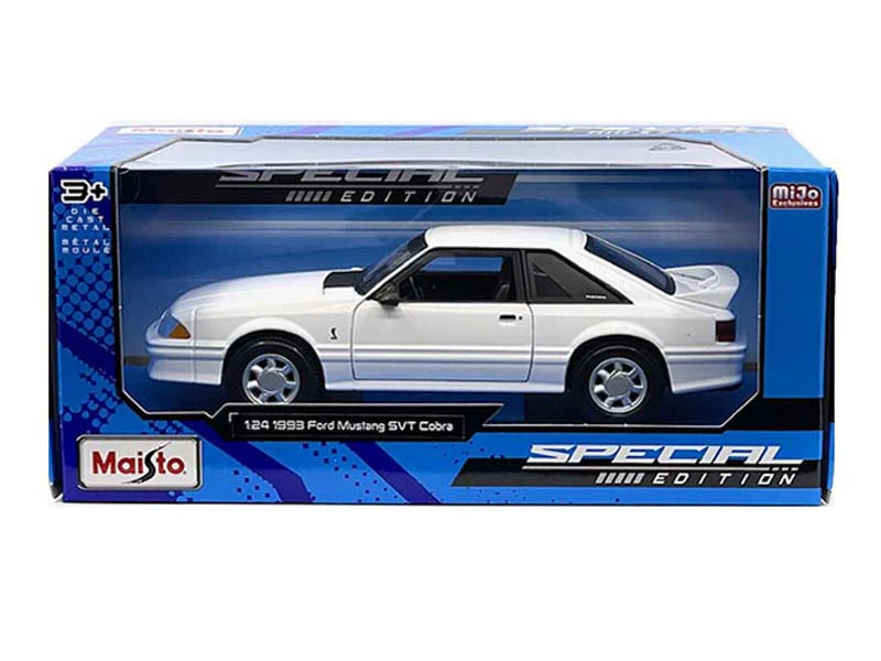 1993 Ford Mustang SVT Cobra – White (Special Edition) Diecast 1:24 Scale Model - Maisto 32906WH - Image 3
