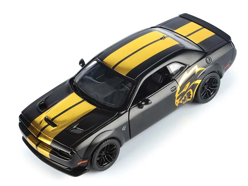 2018 Dodge Challenger SRT Hellcat Widebody – Black w/ Gold Stripes (Midnight Eclipse) Diecast 1:24 Scale Model - Motormax 79201