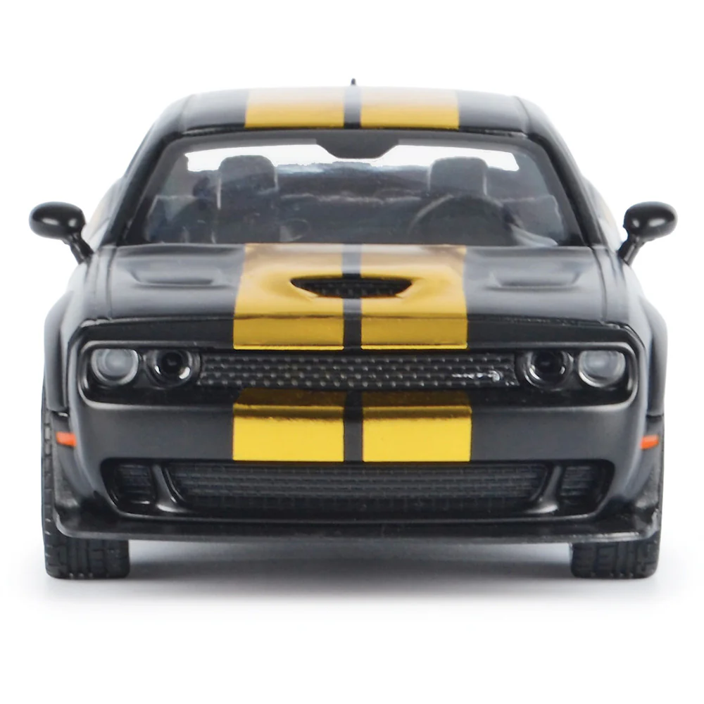 2018 Dodge Challenger SRT Hellcat Widebody – Black w/ Gold Stripes (Midnight Eclipse) Diecast 1:24 Scale Model - Motormax 79201 - Image 6
