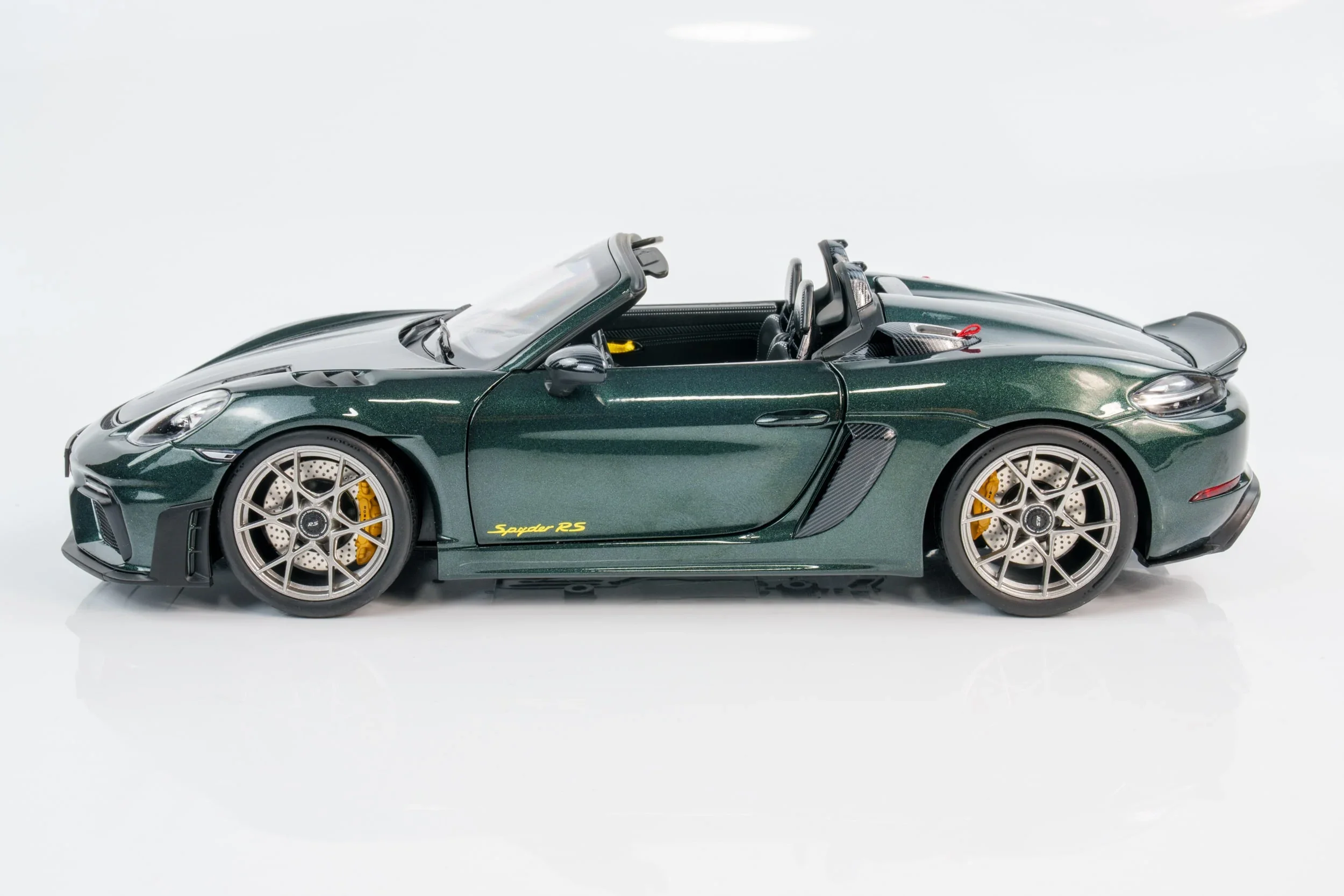 2023 Porsche 718 Spyder RS w/ Weissach Pack - Forest Green Diecast 1:18 Scale Model - Norev 187272 - Image 11