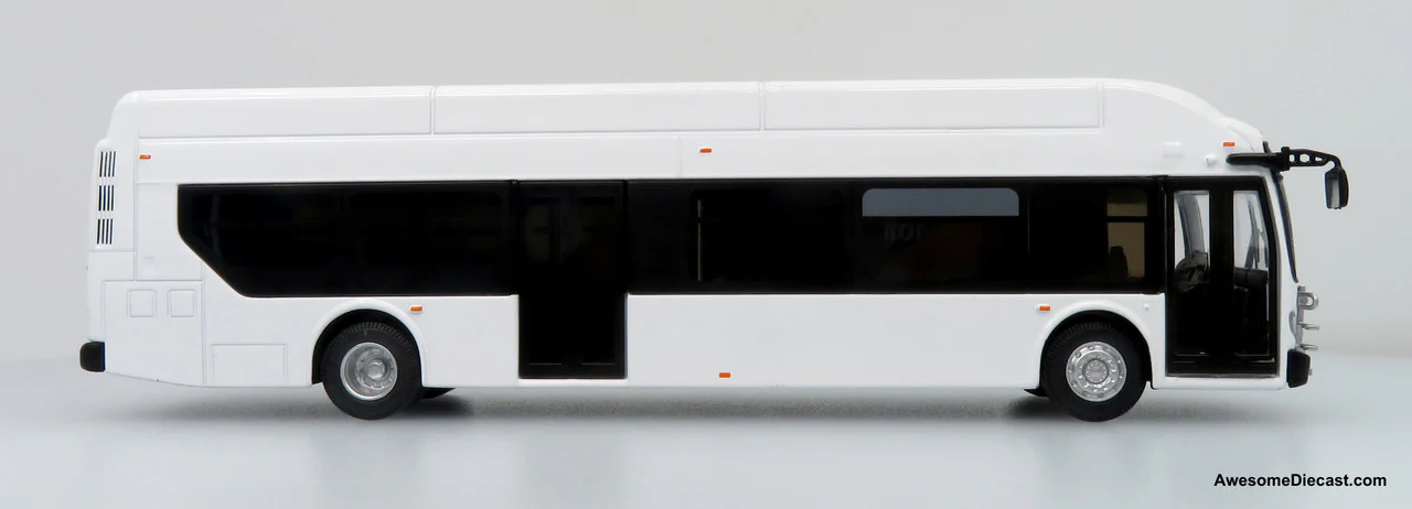 2024 NFI Xcelsior XN40 Transit Bus Blank White Diecast 1:64 Scale Model - Iconic Replicas 64-0427 - Image 3