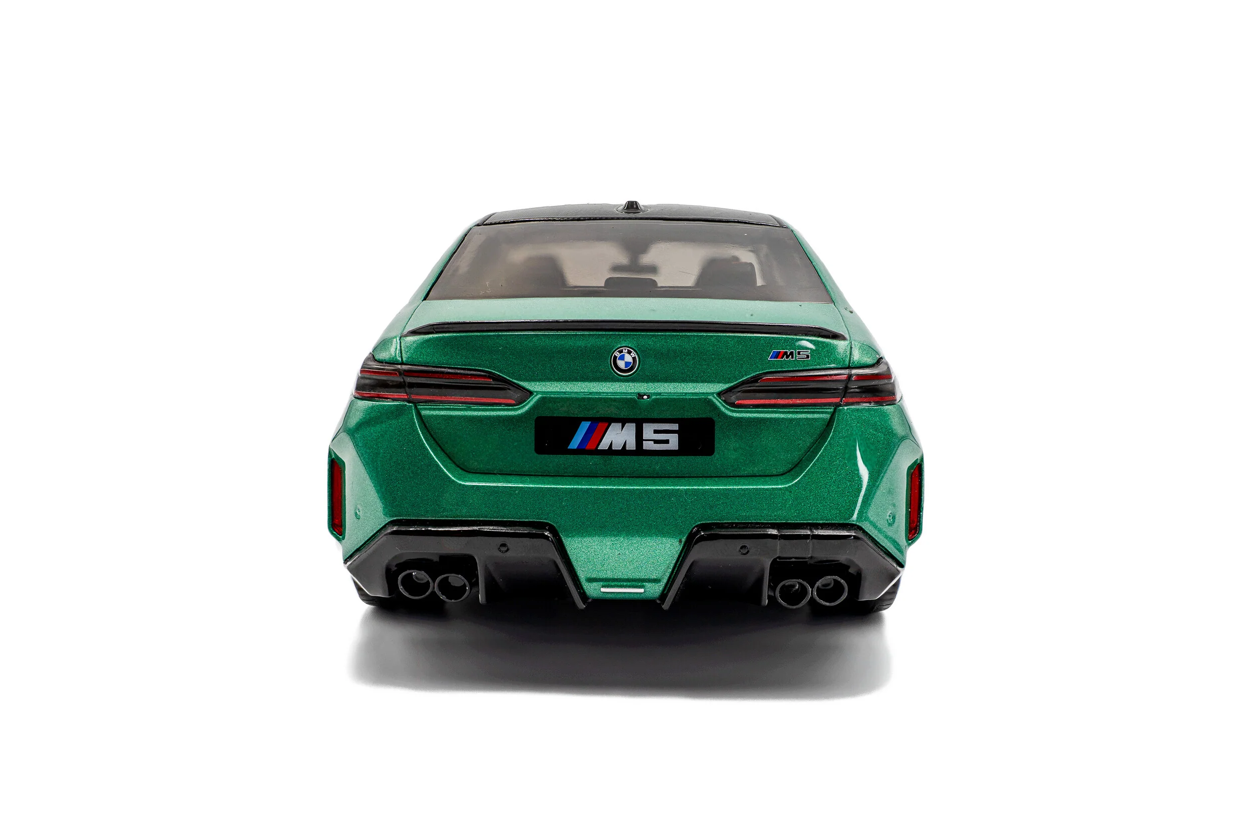 2025 BMW M5 M Isle of Man Green Metallic Diecast 1:18 Scale Model - Solido S1814701 - Image 6