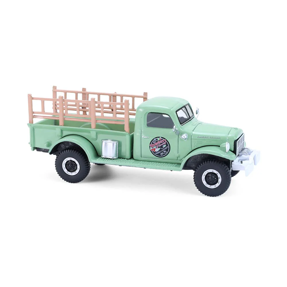 48 PACK 1946 Dodge Power Wagon – Strawberry Farm (Down on the Farm Series 11) Diecast 1:64 Scale Model - Greenlight 48110B - Image 4