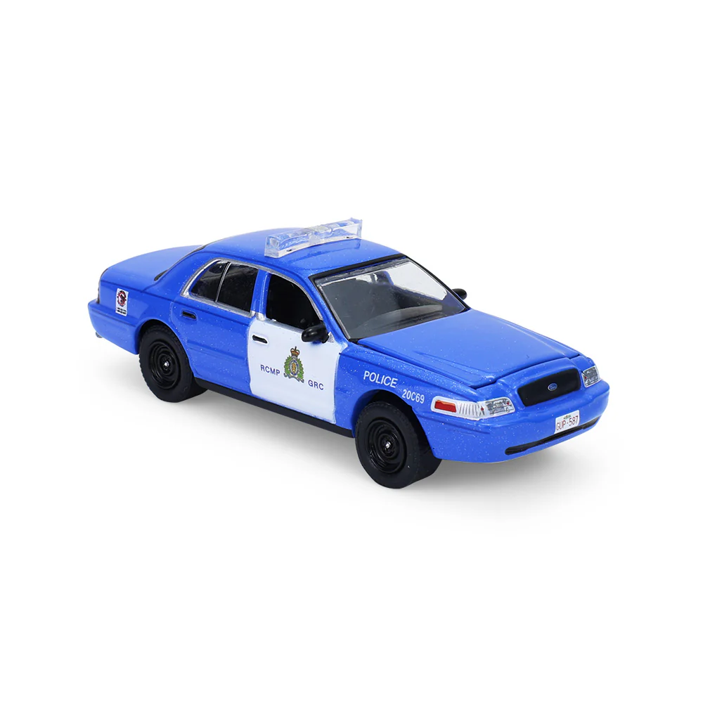 2008 Crown Victoria police interceptor – Royal Canadian Mounted Police (Hot Pursuit - Canada Special Edition) Diecast 1:64 Scale Model - Greenlight 43065B - Image 6