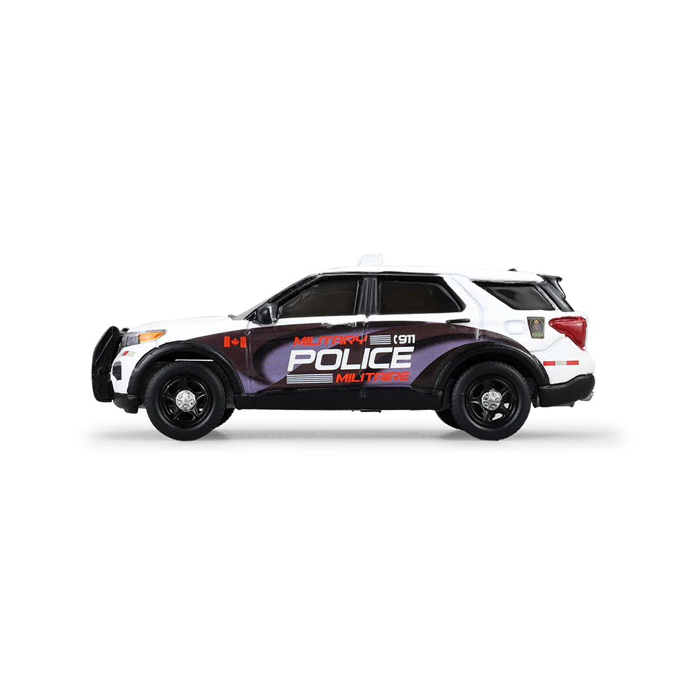 6 PACK 2024 Ford Police Interceptor Utility - Canada Military (Hot Pursuit - Canada Special Edition) Diecast 1:64 Scale Model - Greenlight 43065E - Image 5