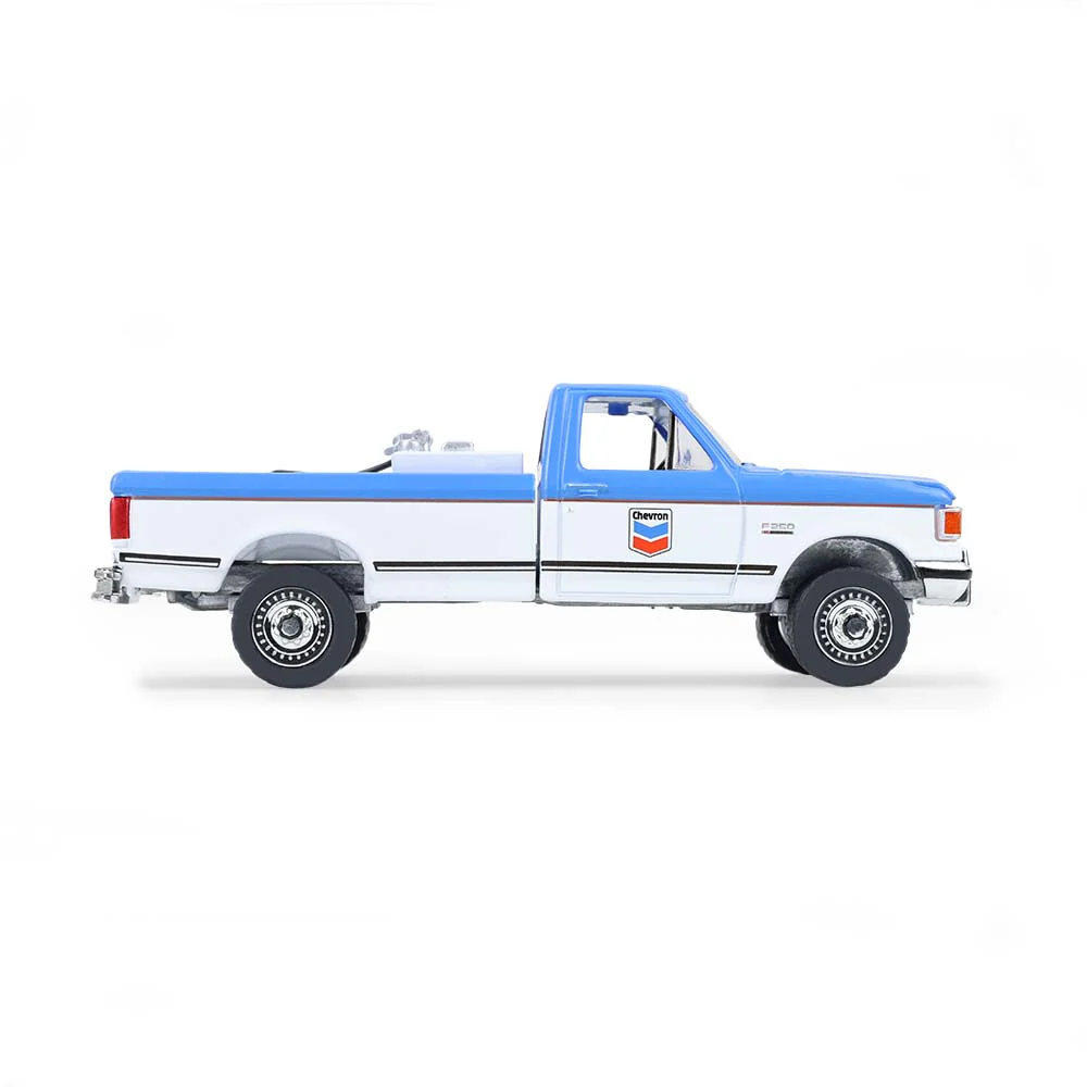 1991 Ford F-250 XL – Chevron (Blue Collar Collection Series 14) Diecast 1:64 Scale Model - Greenlight 35300D - Image 4