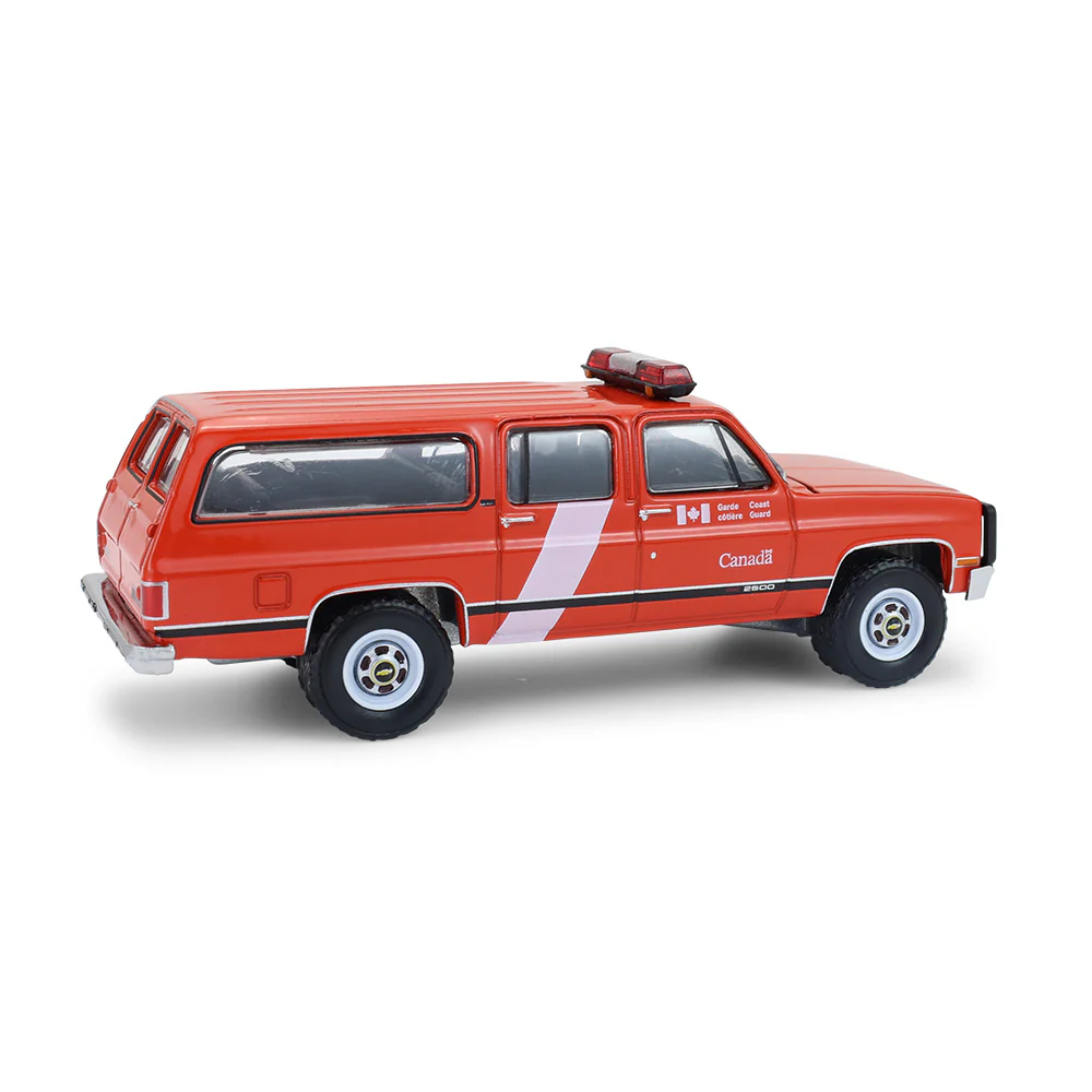 6 PACK 1991 GMC Suburban - Canada Coast Guard (Hot Pursuit - Canada Special Edition) Diecast 1:64 Scale Model - Greenlight 43065F - Image 4