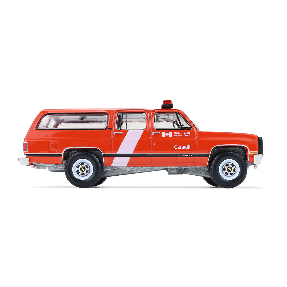 6 PACK 1991 GMC Suburban - Canada Coast Guard (Hot Pursuit - Canada Special Edition) Diecast 1:64 Scale Model - Greenlight 43065F - Image 6