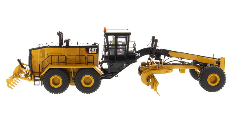 CAT Caterpillar 24 Motor Grader (High Line Series) 1:50 Scale Model - Diecast Masters 85552 - Image 5