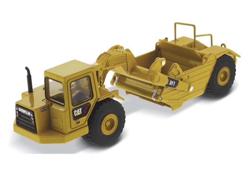 CAT Caterpillar Wheel Tractor 611 Scraper (Construction Metal Series) Diecast 1:64 Scale Model - Diecast Masters 85695