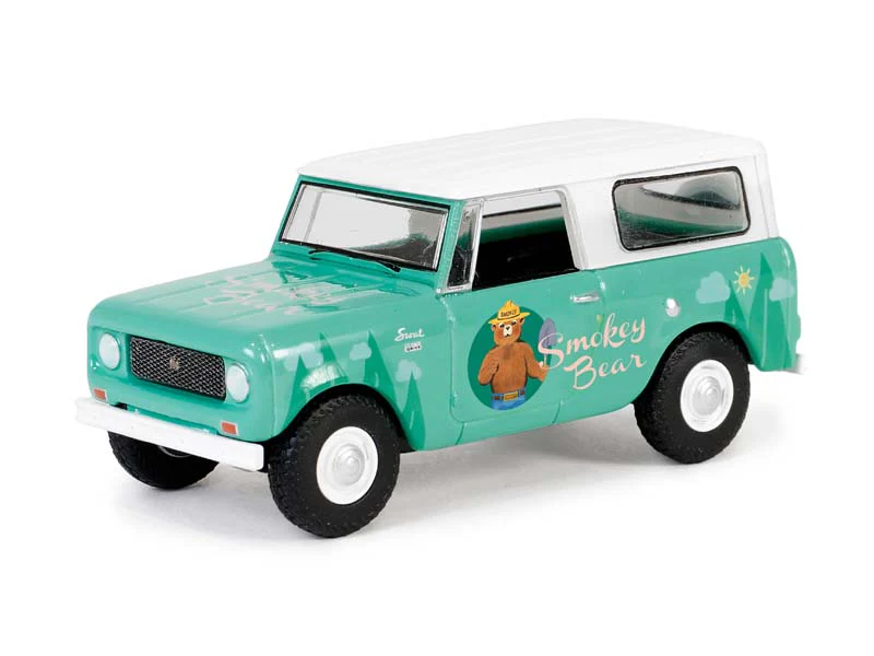 RAW CHASE 1961 Harvester Scout (Smokey Bear Series 3) Diecast 1:64 Scale Model - Greenlight 38060B - Image 2