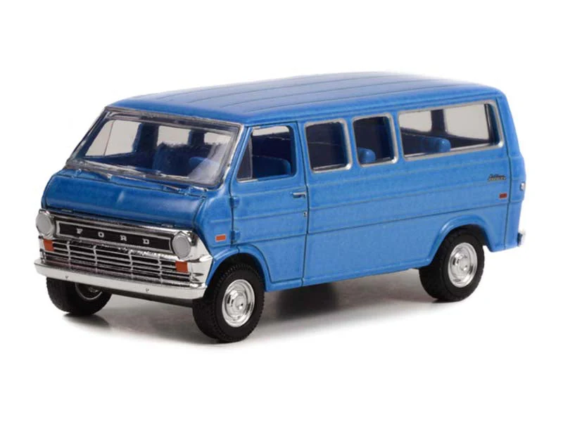 CHASE 1972 Ford Club Wagon Starsky and Hutch (Hollywood Special Edition Series 2) Diecast 1:64 Model - Greenlight 44955E - Image 2