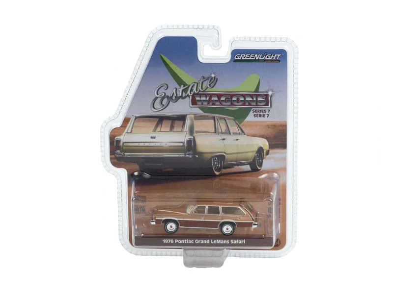 CHASE 1976 Pontiac Grand LeMans Safari - Sandstone and Woodgrain (Estate Wagons) Series 7 Diecast 1:64 Scale Model - Greenlight 36040E - Image 3