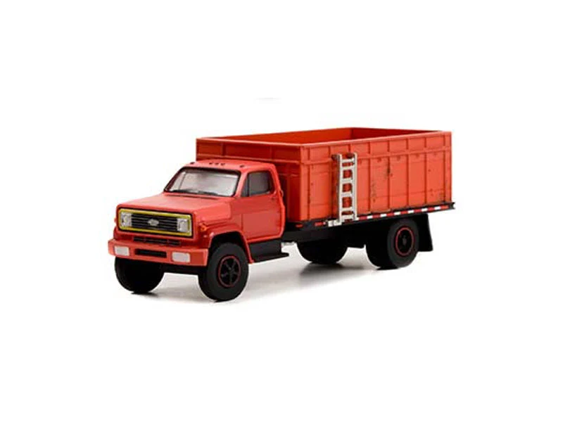CHASE 1980 Chevrolet C-70 Grain Truck - Weathered (S.D. Trucks) Series 15 Diecast 1:64 Scale Model - Greenlight 45150A - Image 2