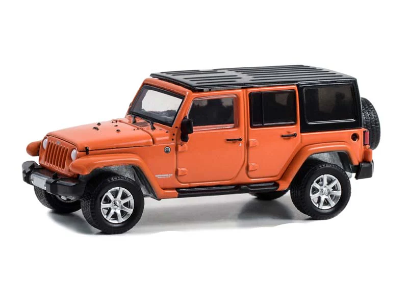 CHASE 2010 Jeep Wrangler Unlimited - Cold Pursuit 2019 (Hollywood Series 40) Diecast 1:64 Scale Model - Greenlight 62010E - Image 2