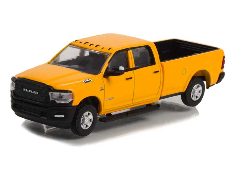 CHASE 2021 Ram 3500 Tradesman - School Bus Yellow (Blue Collar Collection) Series 11 Diecast 1:64 Scale Model - Greenlight 35240E - Image 2