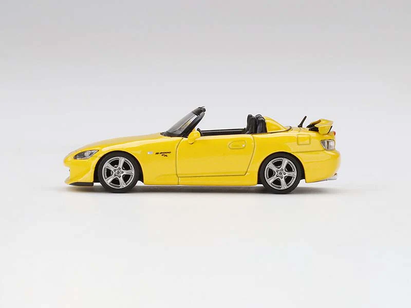 CHASE Honda S2000 CR Rio - Yellow Pearl Mini GT (MiJo Exclusive) Diecast 1:64 Scale Model - True Scale Miniatures MGT00282 - Image 4