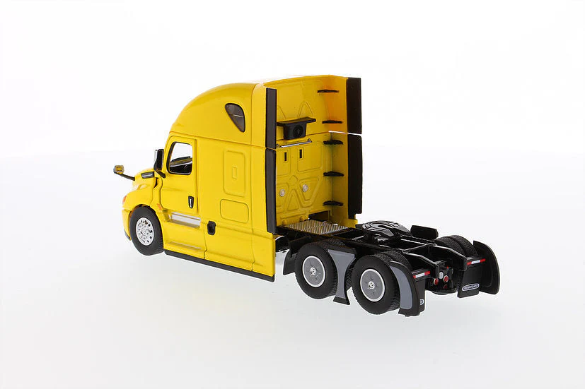 Freightliner Cascadia - Yellow (Transport Series) Diecast 1:50 Scale Model - Diecast Masters 71031 - Image 5