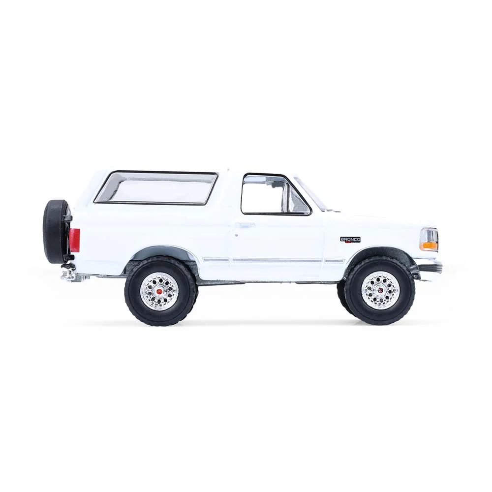 GREEN CHROME CHASE 1993 Ford Bronco XLT Oxford White Diecast 1:64 Scale Model - Greenlight 30452 - Image 4