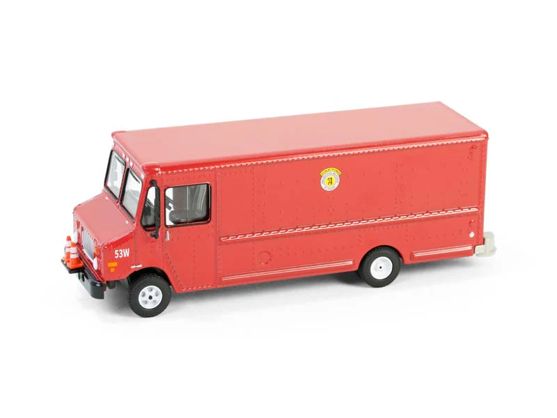 GREEN CHROME CHASE 2020 Step Van w/ Traffic Cone Mounts - Village of Arlington Heights Diecast 1:64 Scale Model - Greenlight 30491 - Image 2