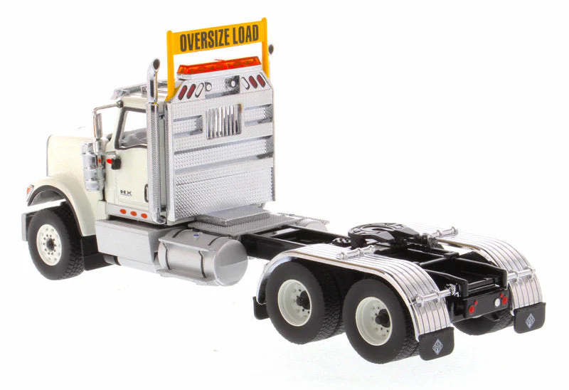 International HX520 Day Cab Tandem Tractor White (Transport Series) 1:50 Scale Model - Diecast Masters 71001 - Image 4