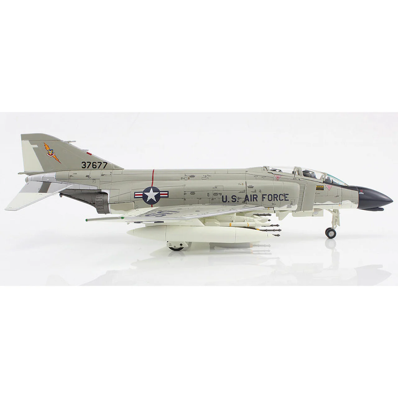 McDonnell Douglas F-4C Phantom II 433rd TFS 8th TFW Ubon Thailand 1966 Diecast 1:72 Scale Model - Hobby Master HA19063 - Image 3
