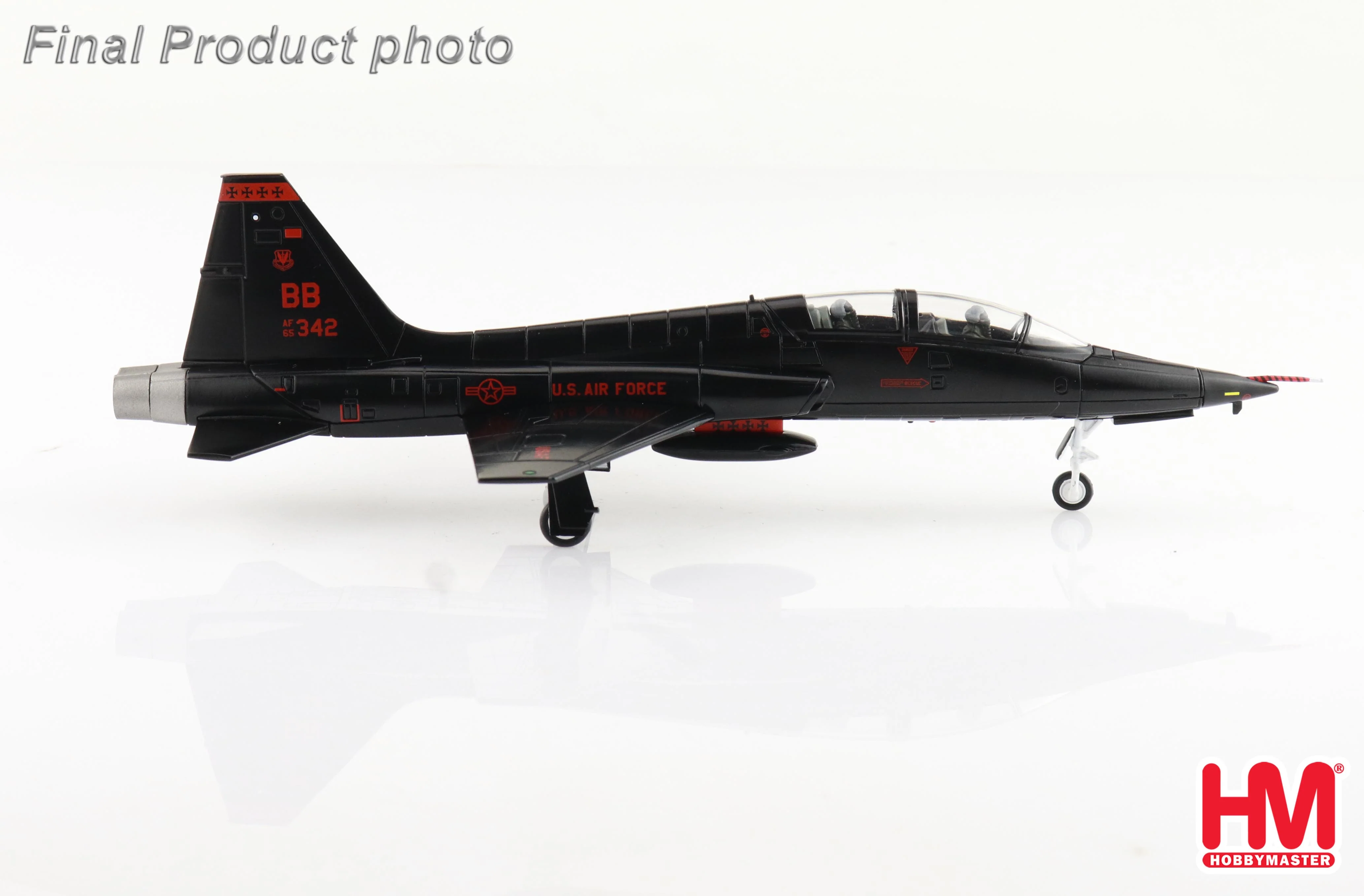 Northrop T-38A Talon 65-10342, 1st RS/9th RW Beale AFB 2006 Diecast 1:72 Scale Model - Hobby Master HA5411 - Image 2