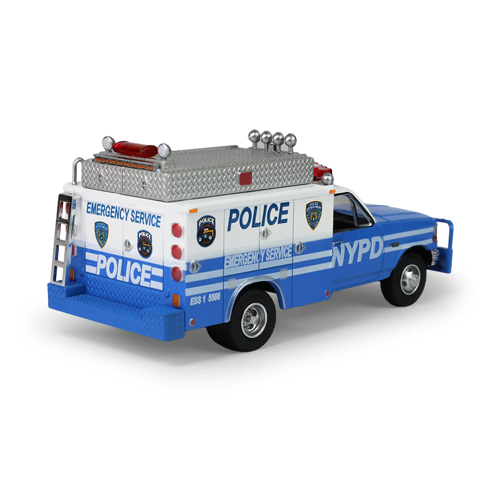 PRE-ORDER - 12 PACK 1995 Ford F-350 NYPD - Emergency Service (Hot Pursuit) Diecast 1:64 Scale Model - Greenlight 30583 - Image 5