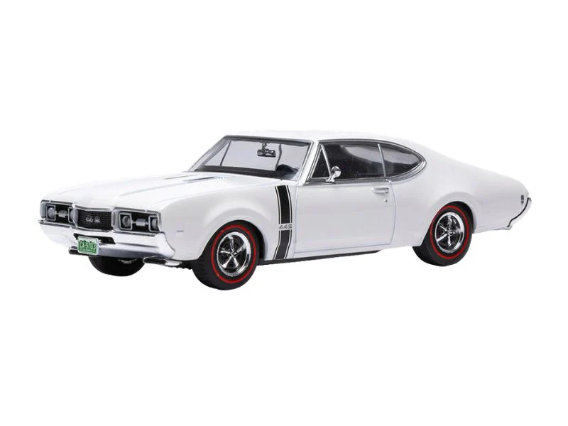 PRE-ORDER 1970 Oldsmobile 442 W-30 Coupe - White Diecast 1:43 Scale Model - IXO CLC621N22