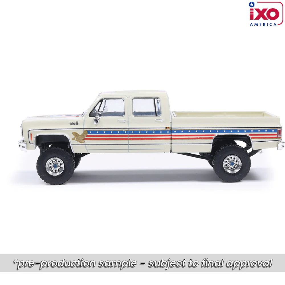 PRE-ORDER 1976 Chevrolet Custom Deluxe K30 Fleetside - July 4th Exclusive Diecast 1:64 Scale Model - IXO IA64032 - Image 4
