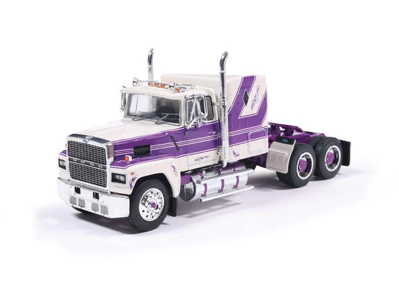 PRE-ORDER 1978 Ford LTL-9000 - Purple and Cream Diecast 1:64 Scale Model - IXO U64TR033