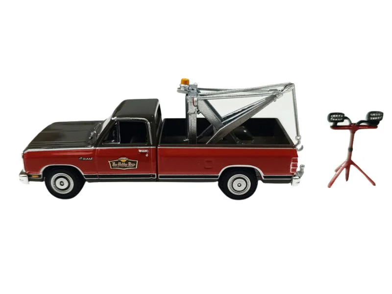PRE-ORDER - 48 PACK 1983 Dodge Ram D-100 Royal SE w/ Drop-In Tow Hook – w/ Work Lights (The Hobby Shop Series 17) Diecast 1:64 Scale Model - Greenlight 97170B - Image 2