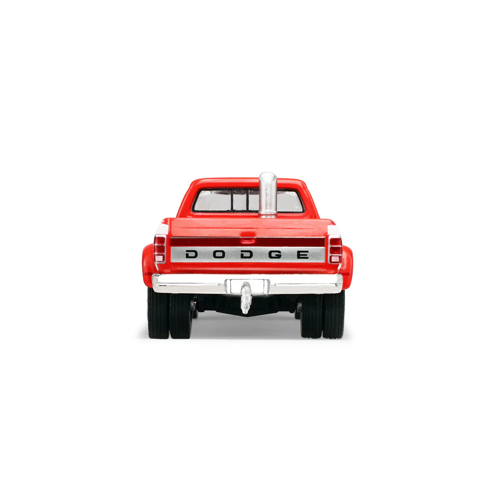 PRE-ORDER - 48 PACK 1993 Dodge Ram D350 Dually - Red and White w/ Exhaust + Bumper Weights (Dually Drivers Series 17) Diecast 1:64 Scale Model - Greenlight 46170C - Image 3