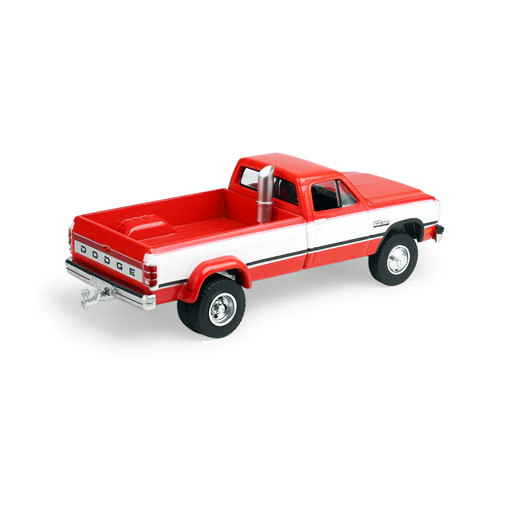 PRE-ORDER - 48 PACK 1993 Dodge Ram D350 Dually - Red and White w/ Exhaust + Bumper Weights (Dually Drivers Series 17) Diecast 1:64 Scale Model - Greenlight 46170C - Image 4