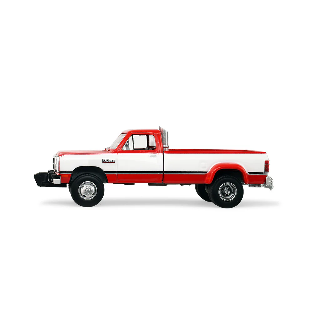 PRE-ORDER - 48 PACK 1993 Dodge Ram D350 Dually - Red and White w/ Exhaust + Bumper Weights (Dually Drivers Series 17) Diecast 1:64 Scale Model - Greenlight 46170C - Image 7