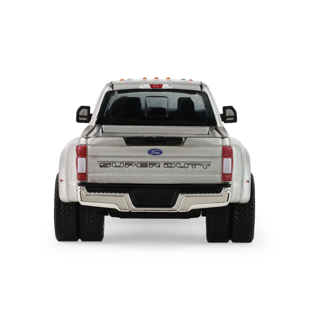 PRE-ORDER - 48 PACK 2022 Ford F-450 Super Duty - Iconic Silver (Auto Mall Series 8) Diecast 1:64 Scale Model - Greenlight 68080A - Image 3