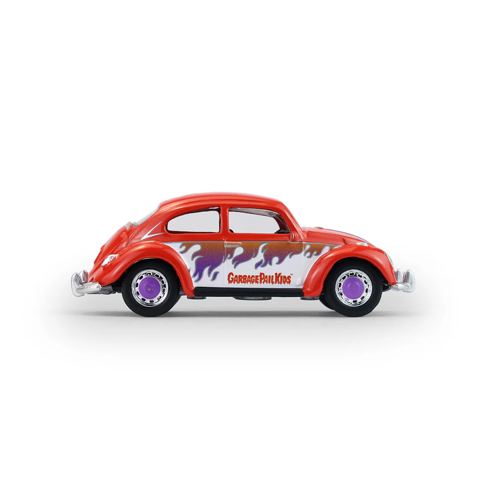 PRE-ORDER Classic Volkswagen Beetle - Lily No Problema (Garbage Pail Kids Series 9 - 40th Anniversary) Diecast 1:64 Scale Model - Greenlight 54130E - Image 4