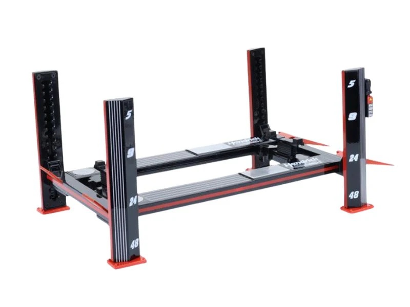 PRE-ORDER Four-Post Lift – Hendrick Motorsports 1:18 Scale Models - Greenlight 13713