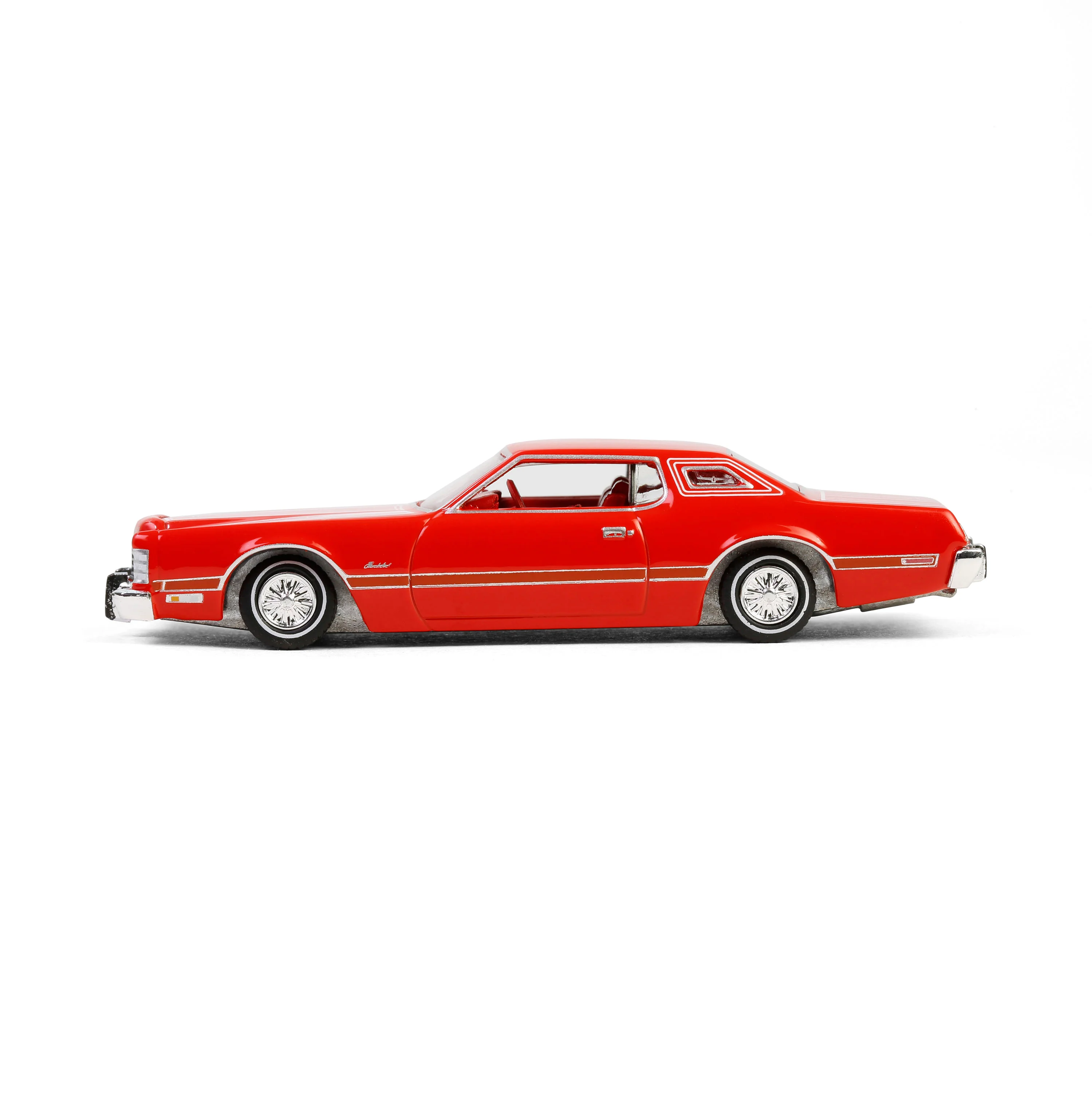 RAW CHASE 1973 Ford Thunderbird - Red Custom (California Lowriders Series 6) Diecast 1:64 Scale Model - Greenlight 63070E - Image 3